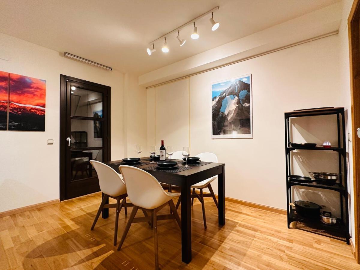 Apartamento Lozano Parzan Luaran gambar